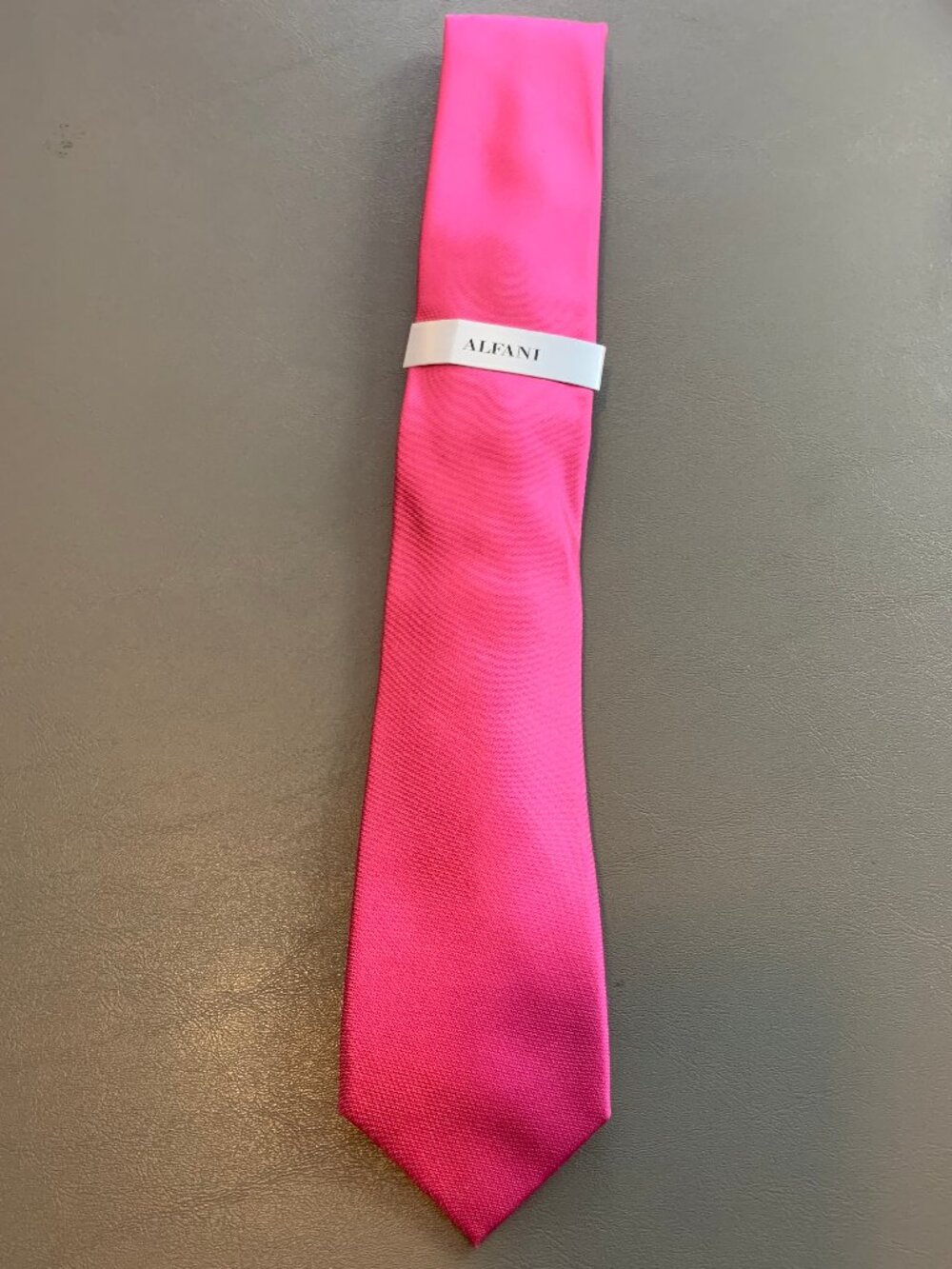 Alfani Men's 2.75'' Solid Silk Blend Slim Neck Tie, Magenta Pink, One Size